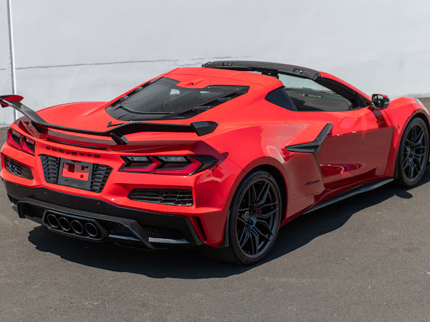 CORVETTE C8 Z06 & E-RAY | LICENSE PLATE BACKING